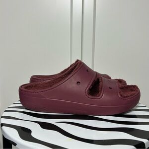 Crocs cozzzy burgundy slide sandals